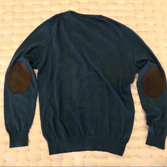 Men’s V-neck sweater - Picture 3 of 6
